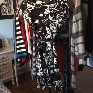 Lauren Ralph Lauren black/white medium dress
